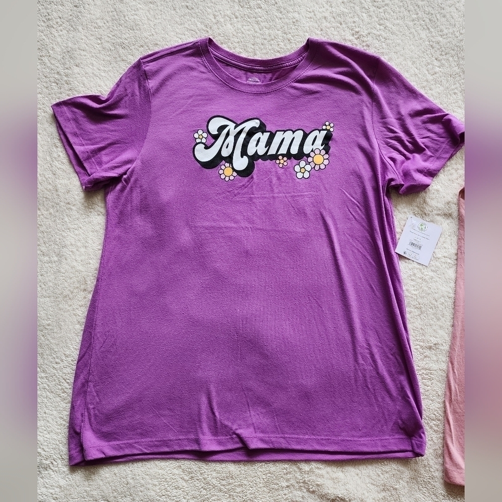 New women's summer Mother's t-shirt bundle of 2, size L perfect for mother's day - Picture 2 of 4